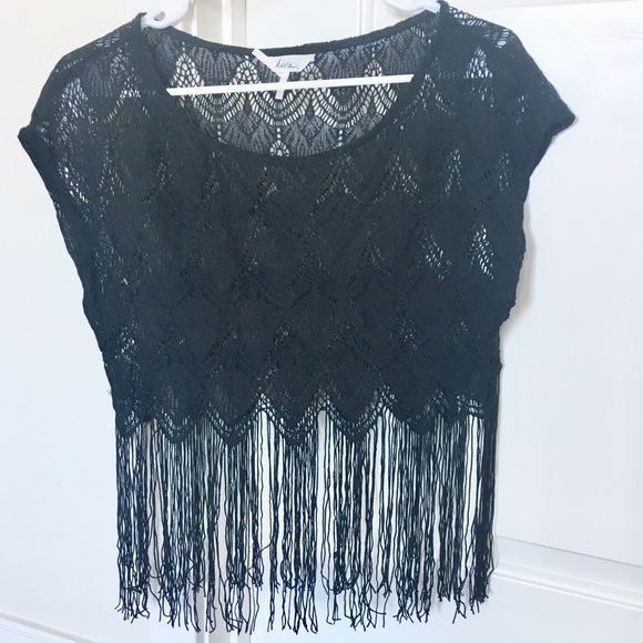 Kirra Tops - Kirra | Black Scallop Fringe Crop Top Size XS/S